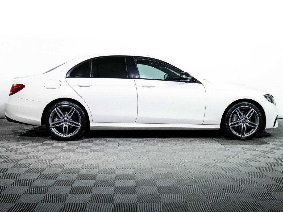 Купить Mercedes-Benz E-Класс с пробегом. Фото: #3