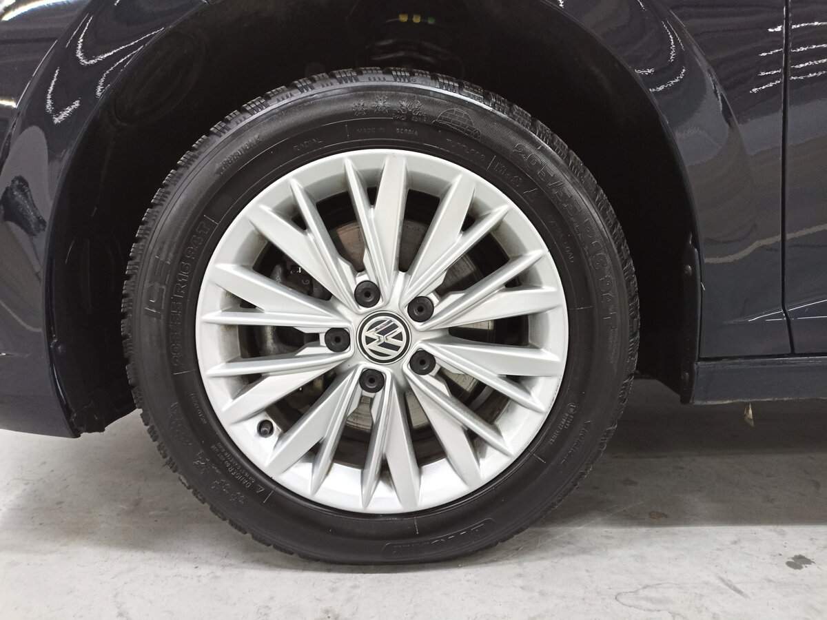 Купить Volkswagen Jetta с пробегом. Фото: #17