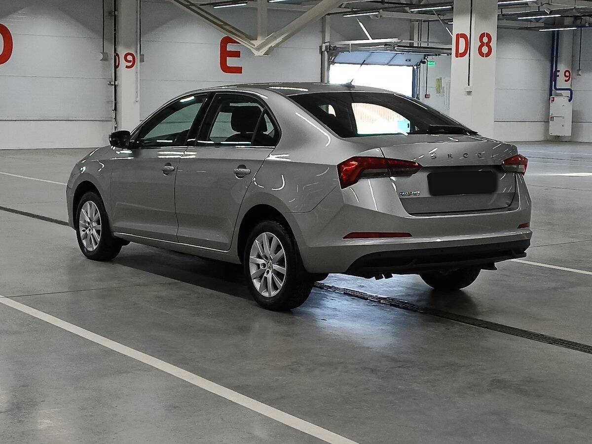 Купить Skoda Rapid с пробегом. Фото: #6