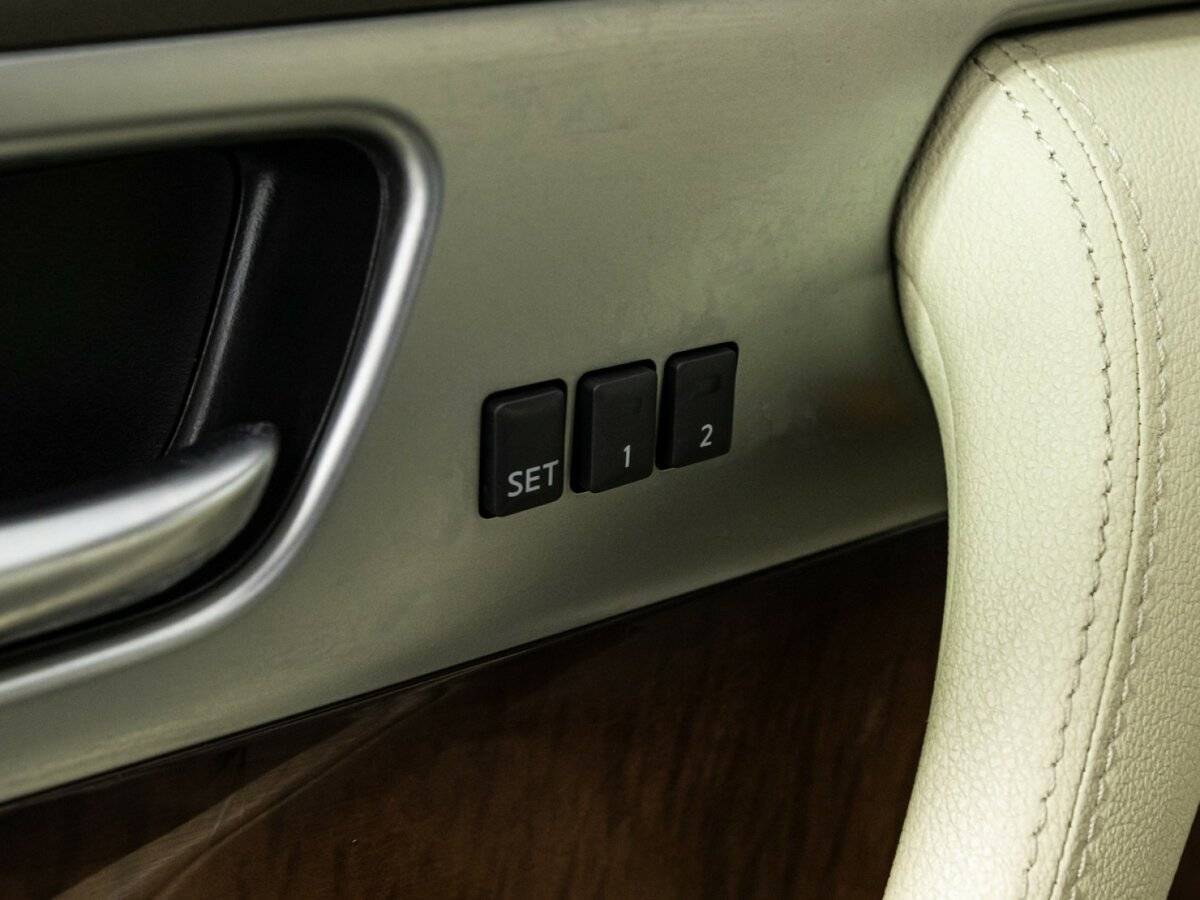 Купить Infiniti FX с пробегом. Фото: #16