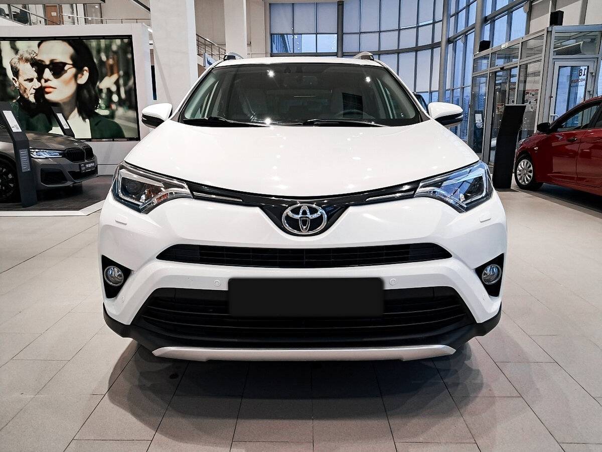 Купить Toyota RAV4 с пробегом. Фото: #1