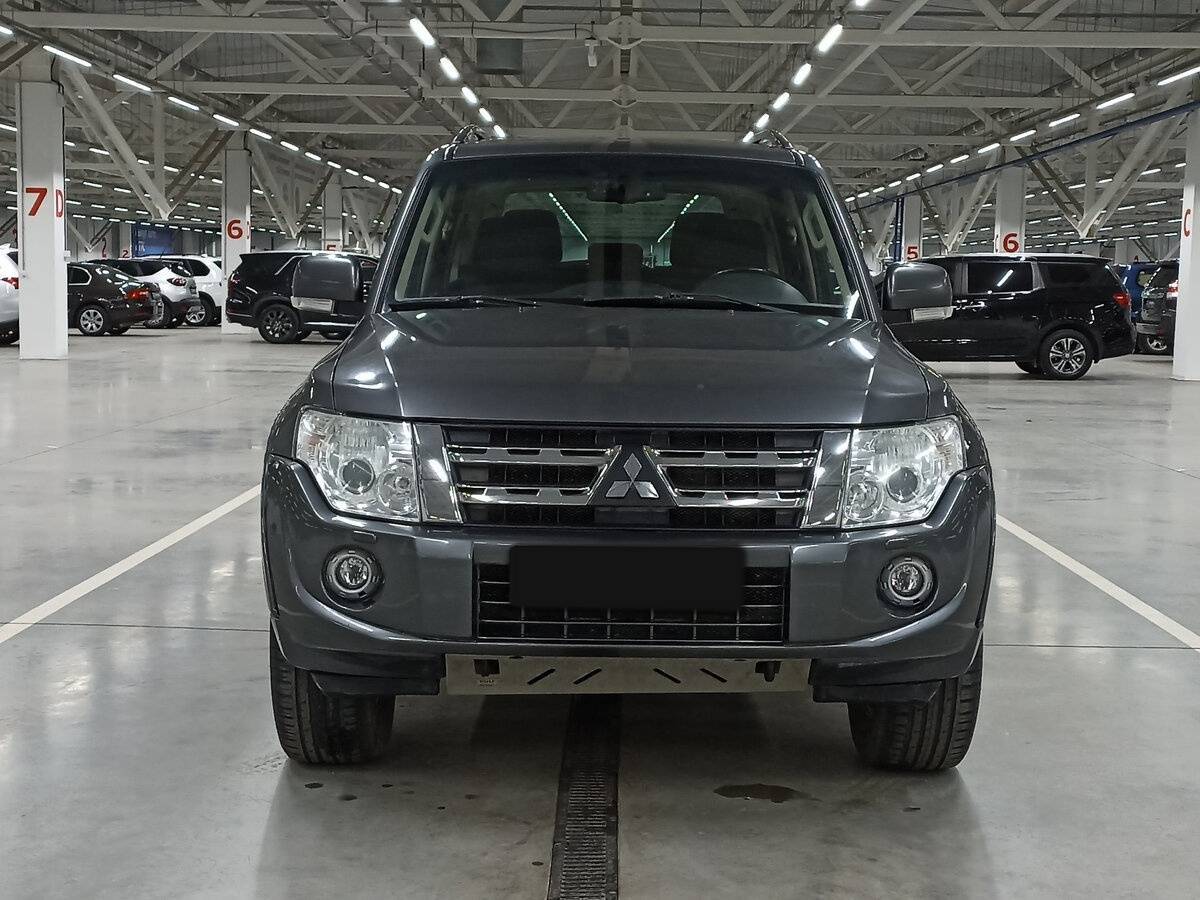 Купить Mitsubishi Pajero с пробегом. Фото: #1