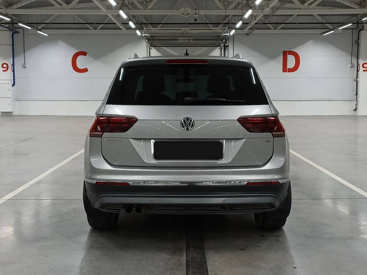Купить Volkswagen Tiguan с пробегом. Фото: #5
