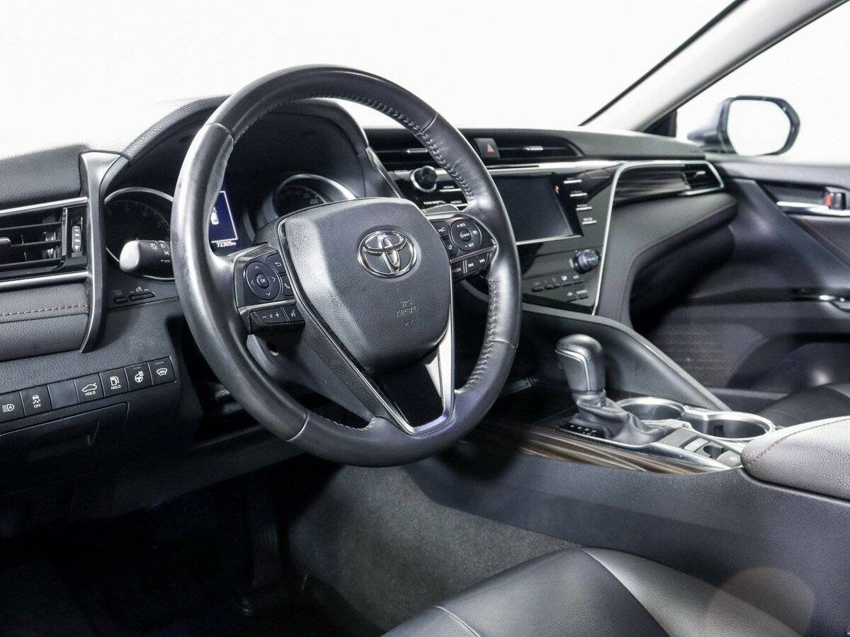 Купить Toyota Camry с пробегом. Фото: #13