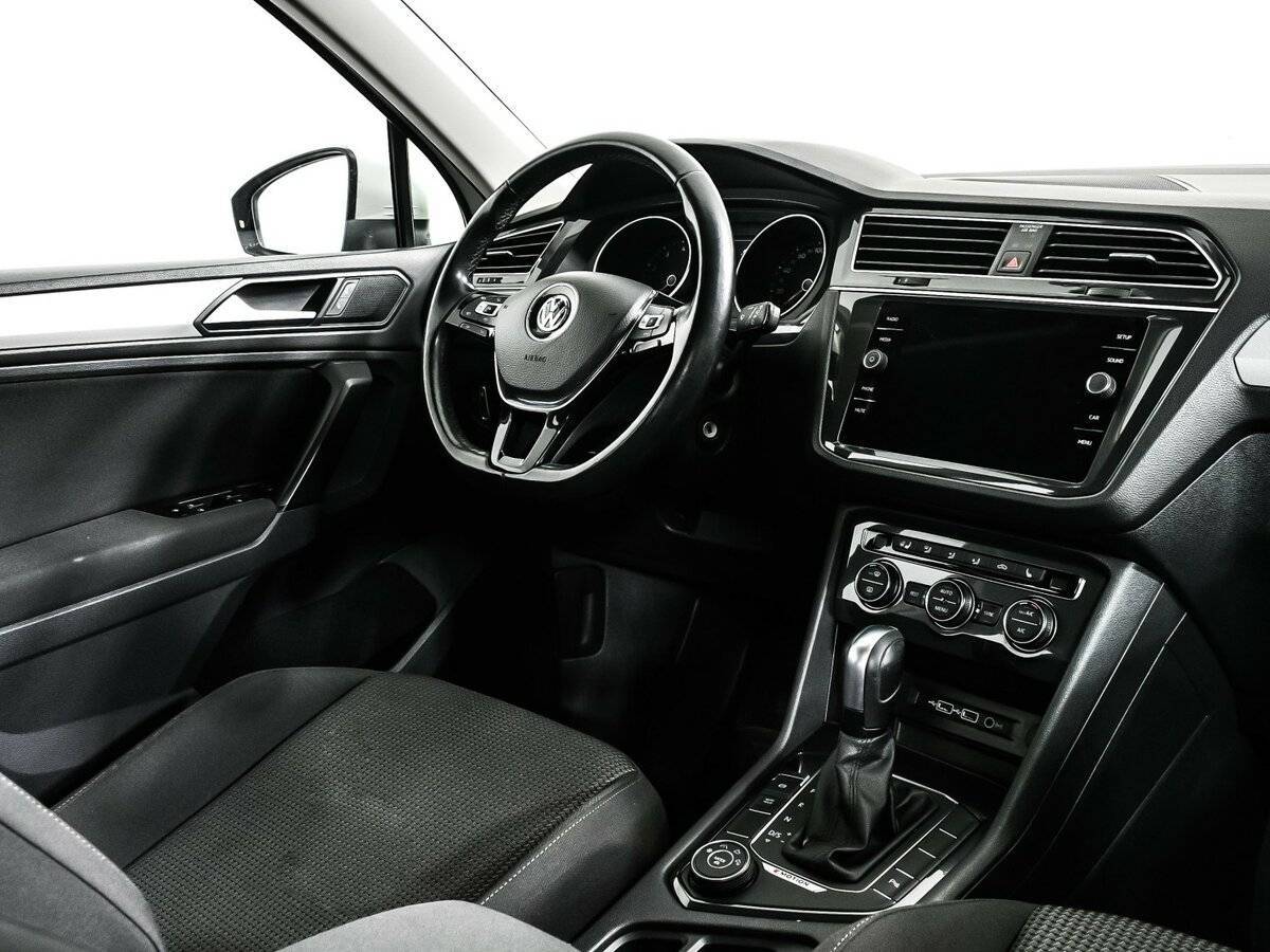 Купить Volkswagen Tiguan с пробегом. Фото: #8