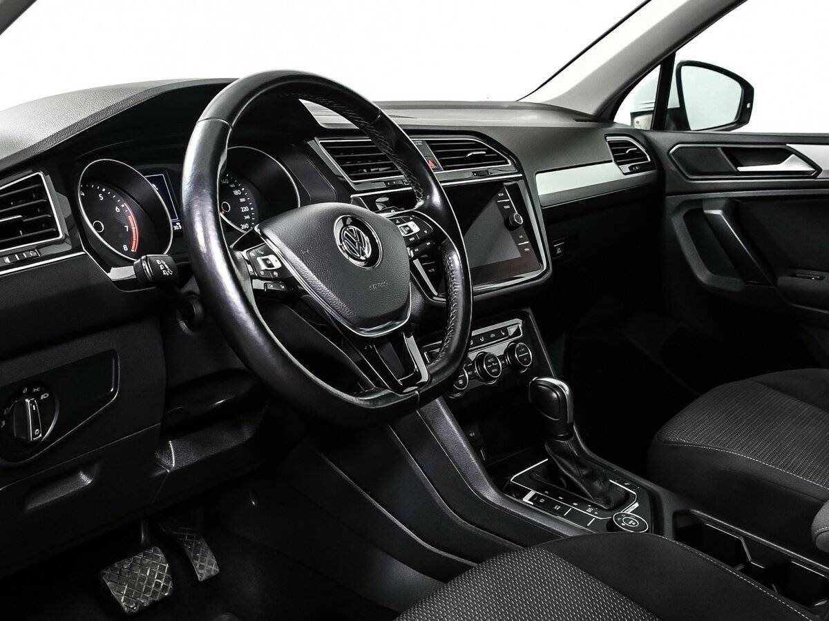 Купить Volkswagen Tiguan с пробегом. Фото: #11