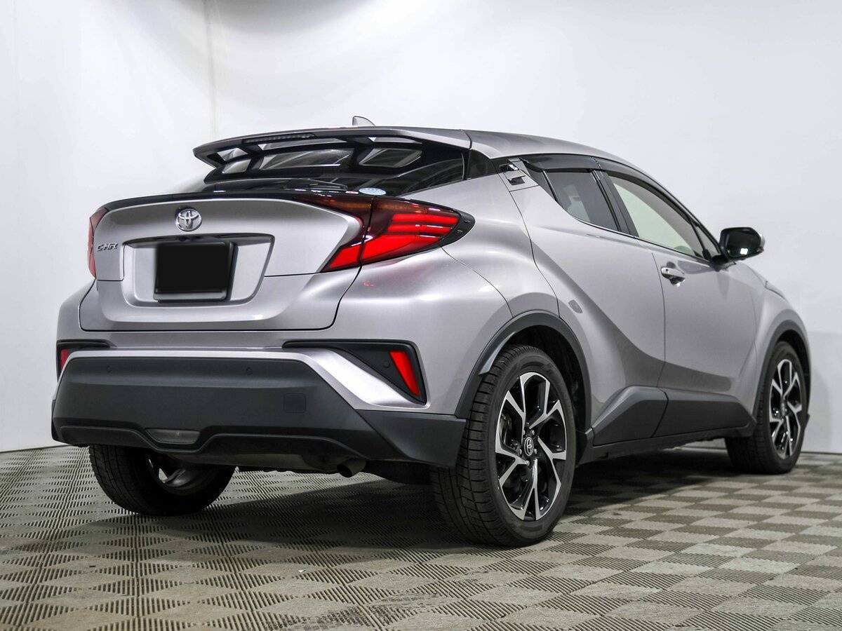 Купить Toyota C-HR с пробегом. Фото: #3