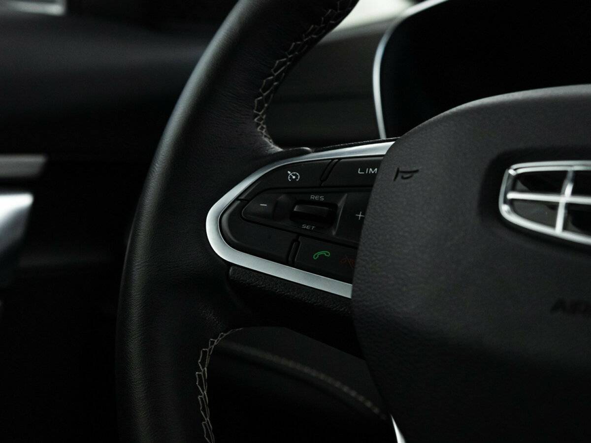 Купить Geely Atlas Pro с пробегом. Фото: #22