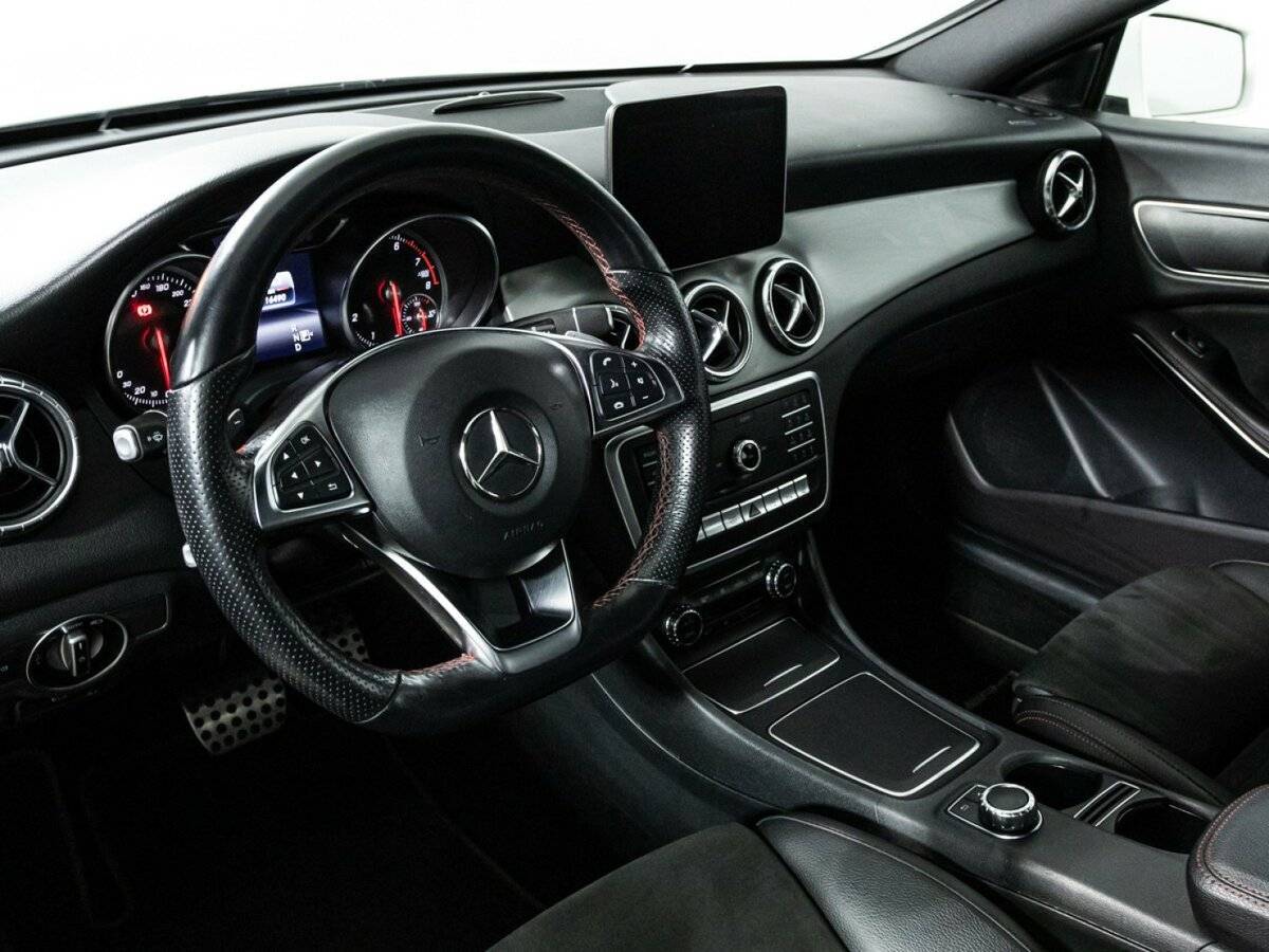 Купить Mercedes-Benz CLA с пробегом. Фото: #10