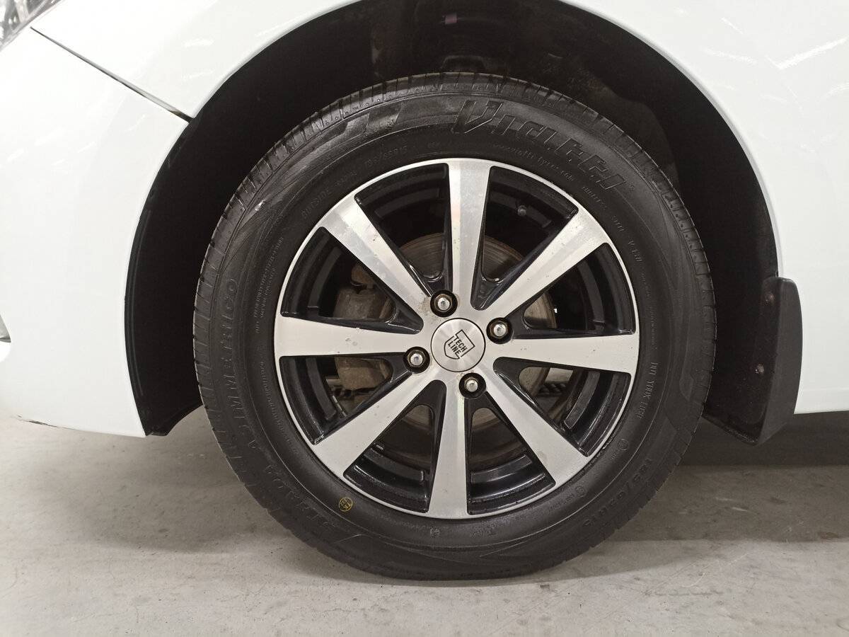 Купить Hyundai Solaris с пробегом. Фото: #17