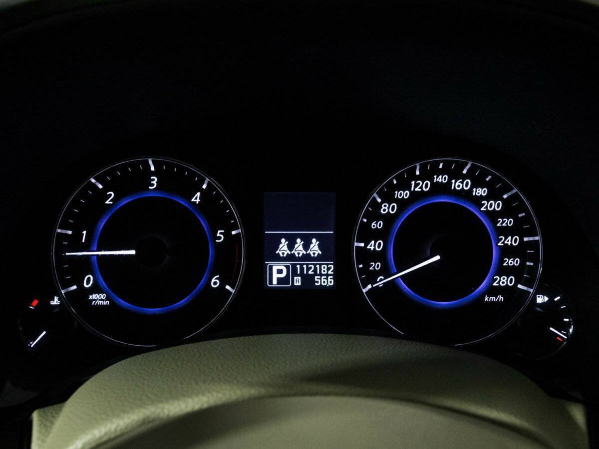 Купить Infiniti FX с пробегом. Фото: #11