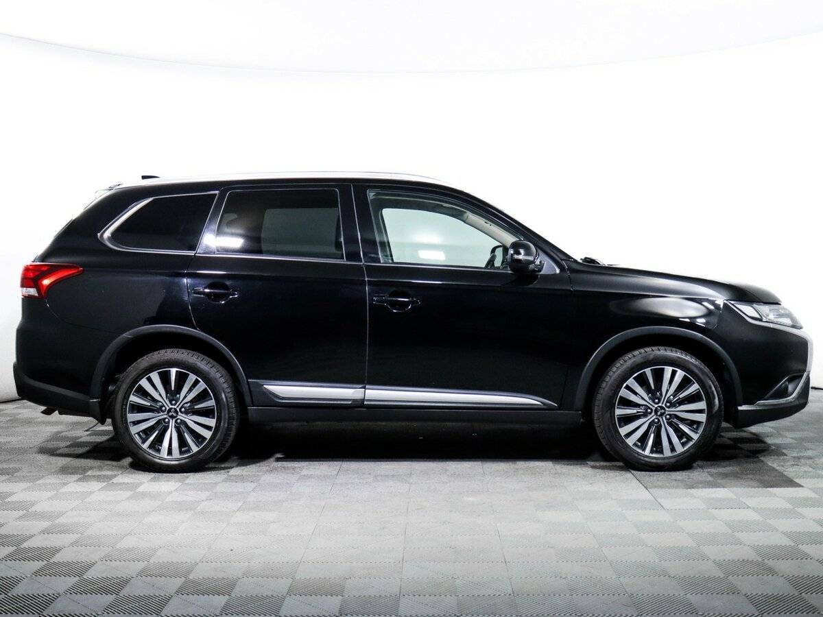 Купить Mitsubishi Outlander с пробегом. Фото: #3