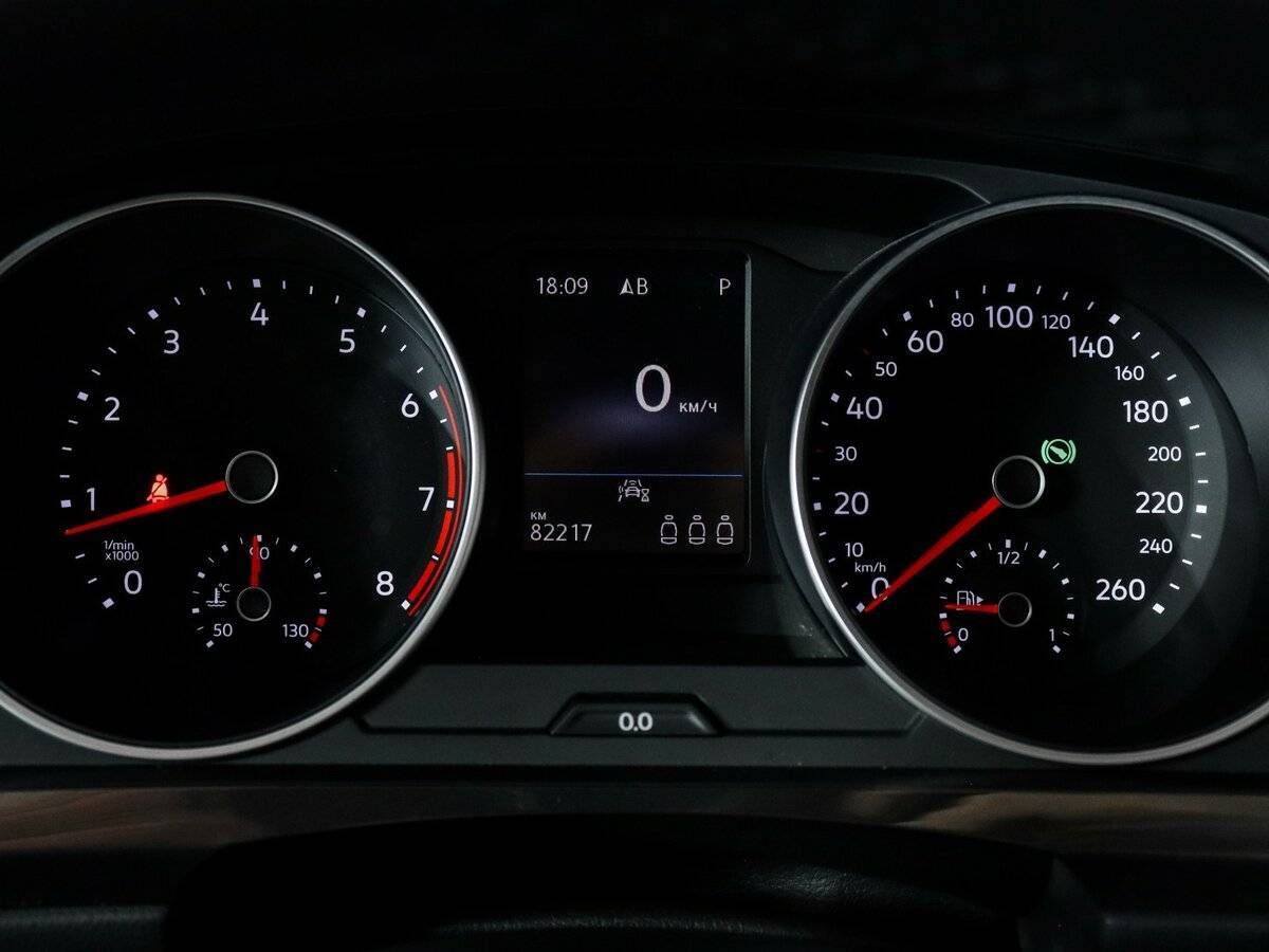 Купить Volkswagen Tiguan с пробегом. Фото: #7