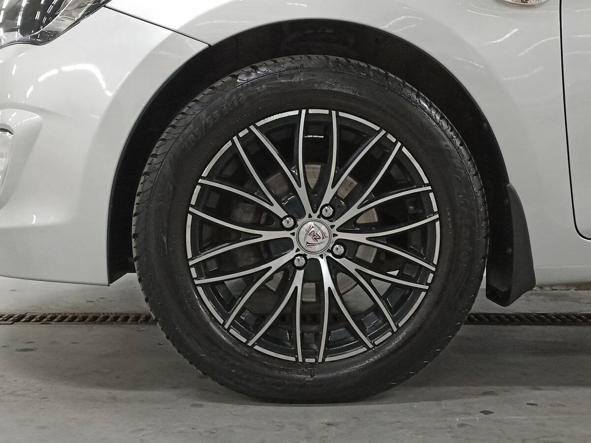 Купить Hyundai Solaris с пробегом. Фото: #17