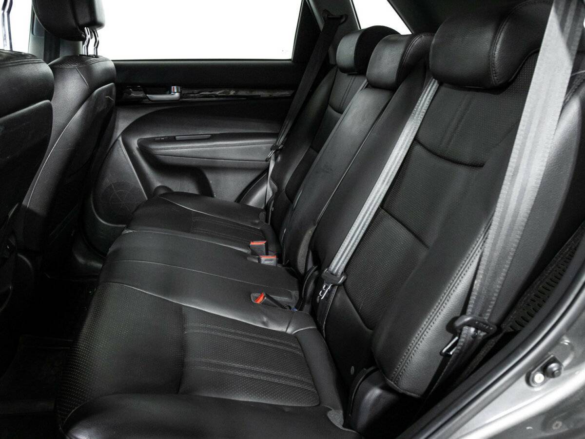 Купить Kia Sorento с пробегом. Фото: #7