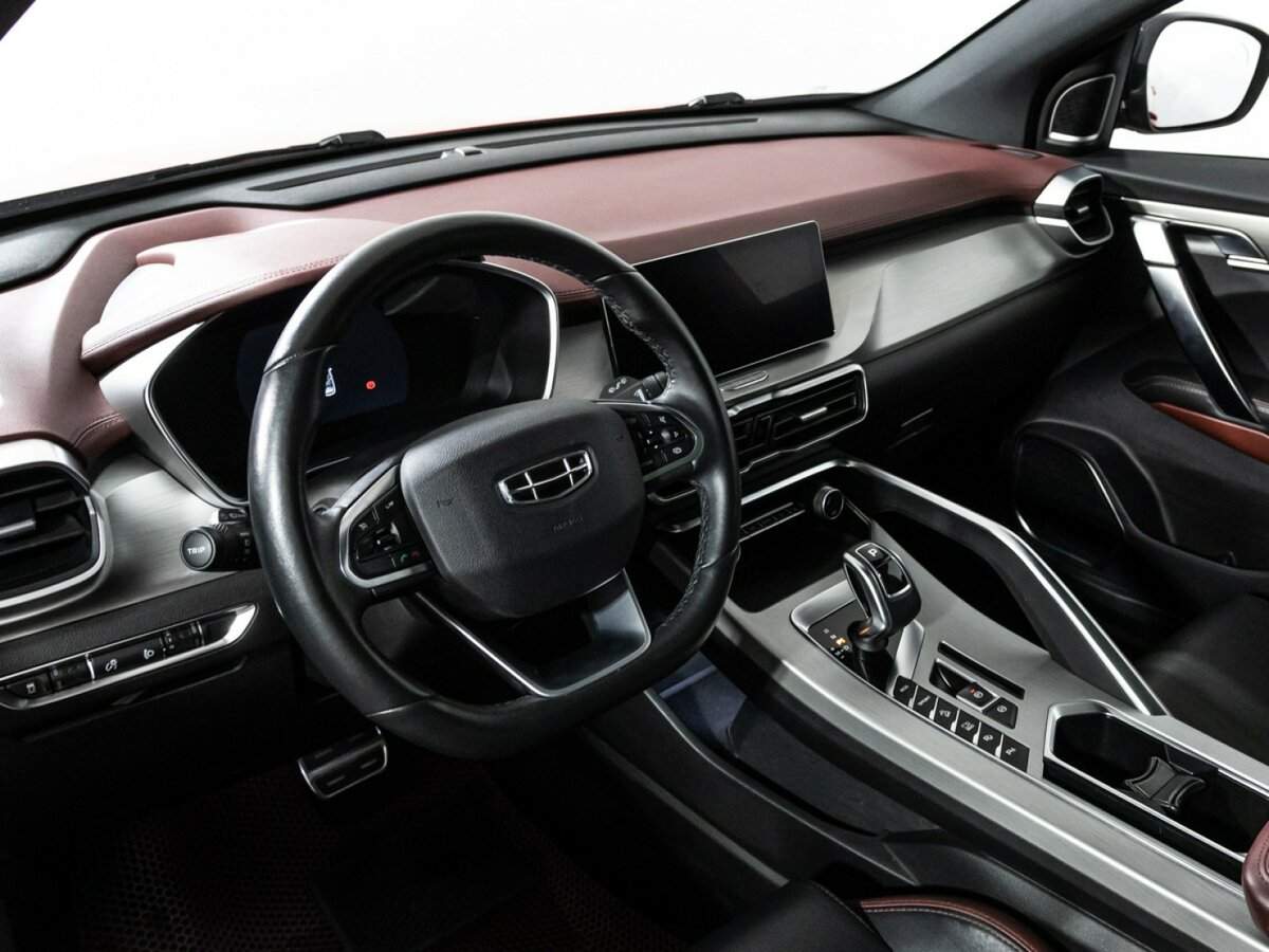 Купить Geely Coolray с пробегом. Фото: #10