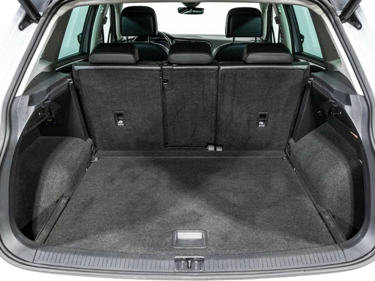 Купить Volkswagen Tiguan с пробегом. Фото: #14