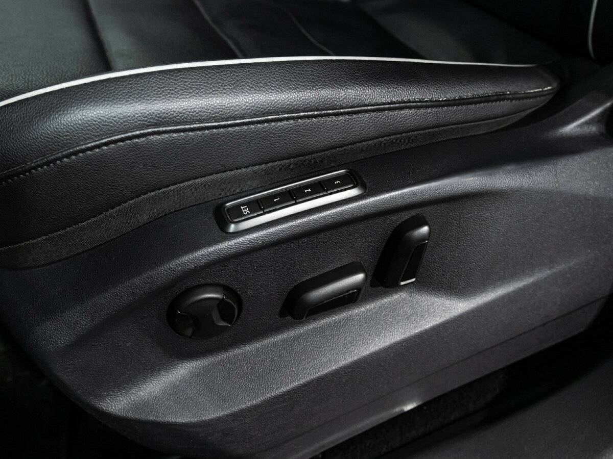 Купить Volkswagen Tiguan с пробегом. Фото: #17