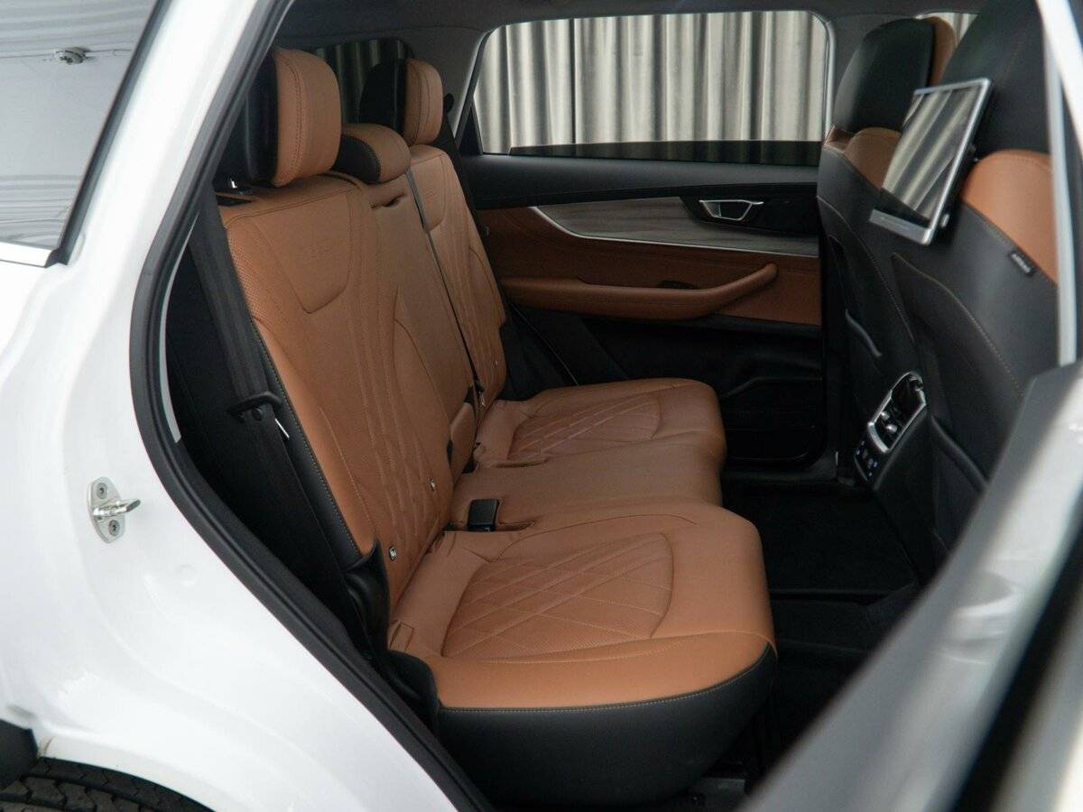 Купить Chery Tiggo 8 Pro Max с пробегом. Фото: #6