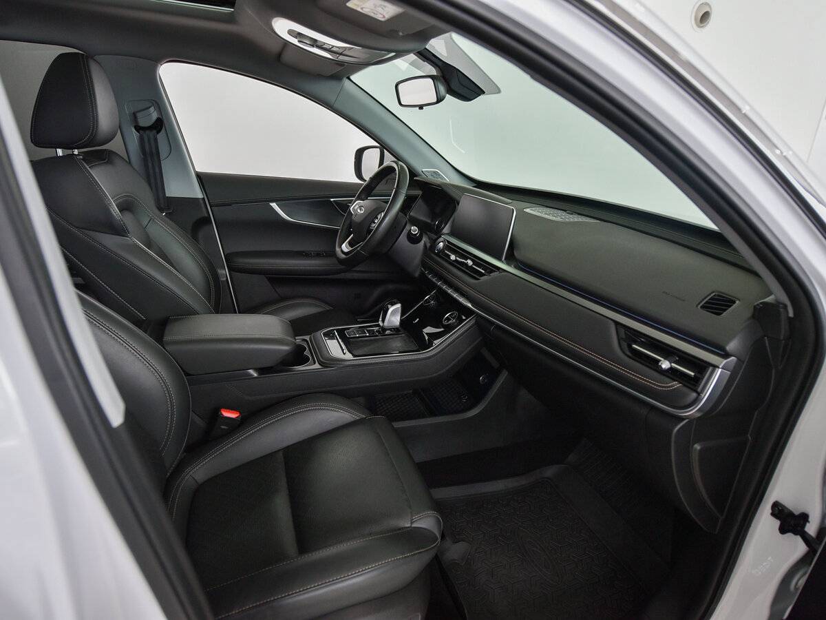 Купить Chery Tiggo 8 с пробегом. Фото: #7