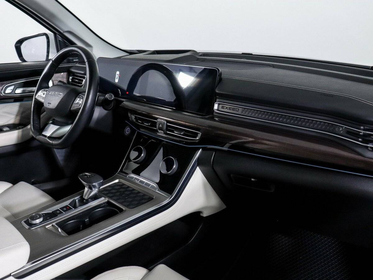 Купить EXEED VX с пробегом. Фото: #4