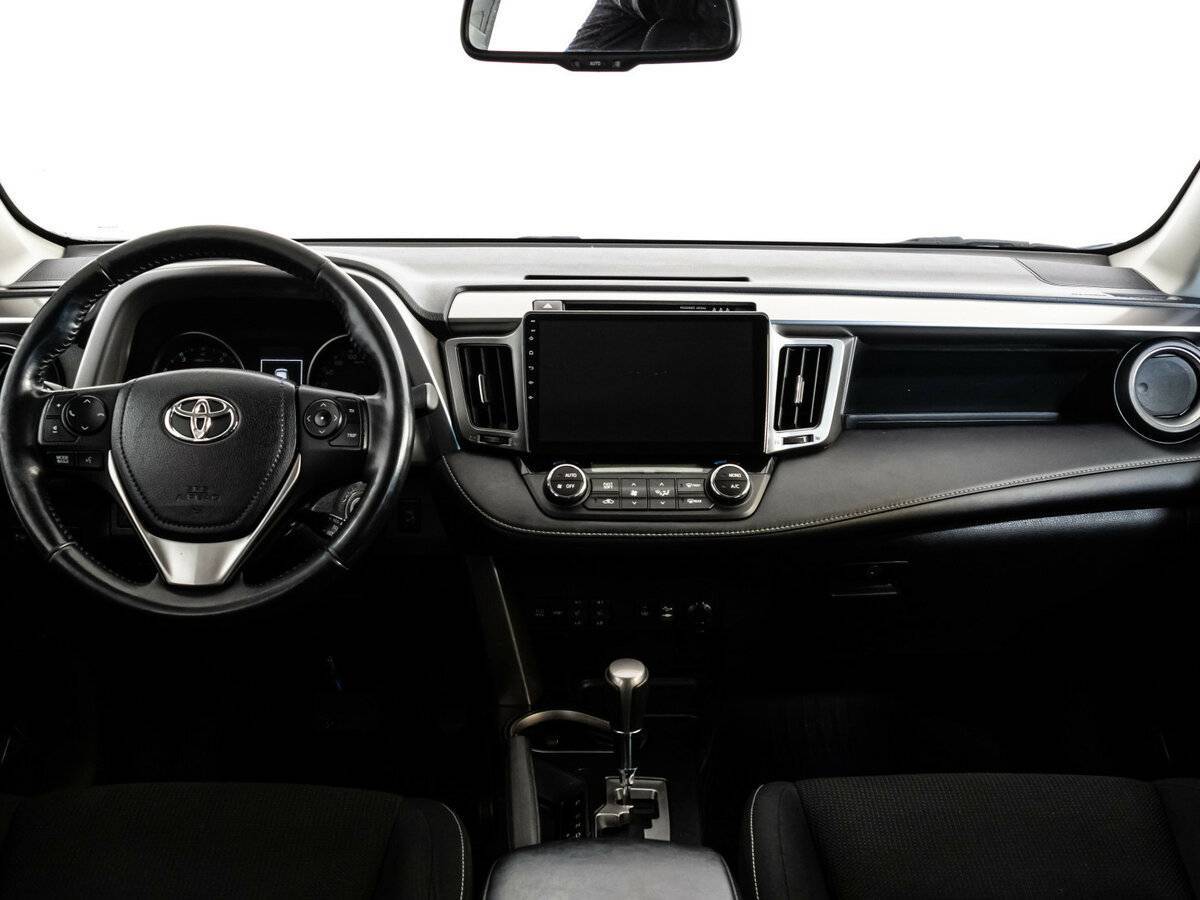 Купить Toyota RAV4 с пробегом. Фото: #6