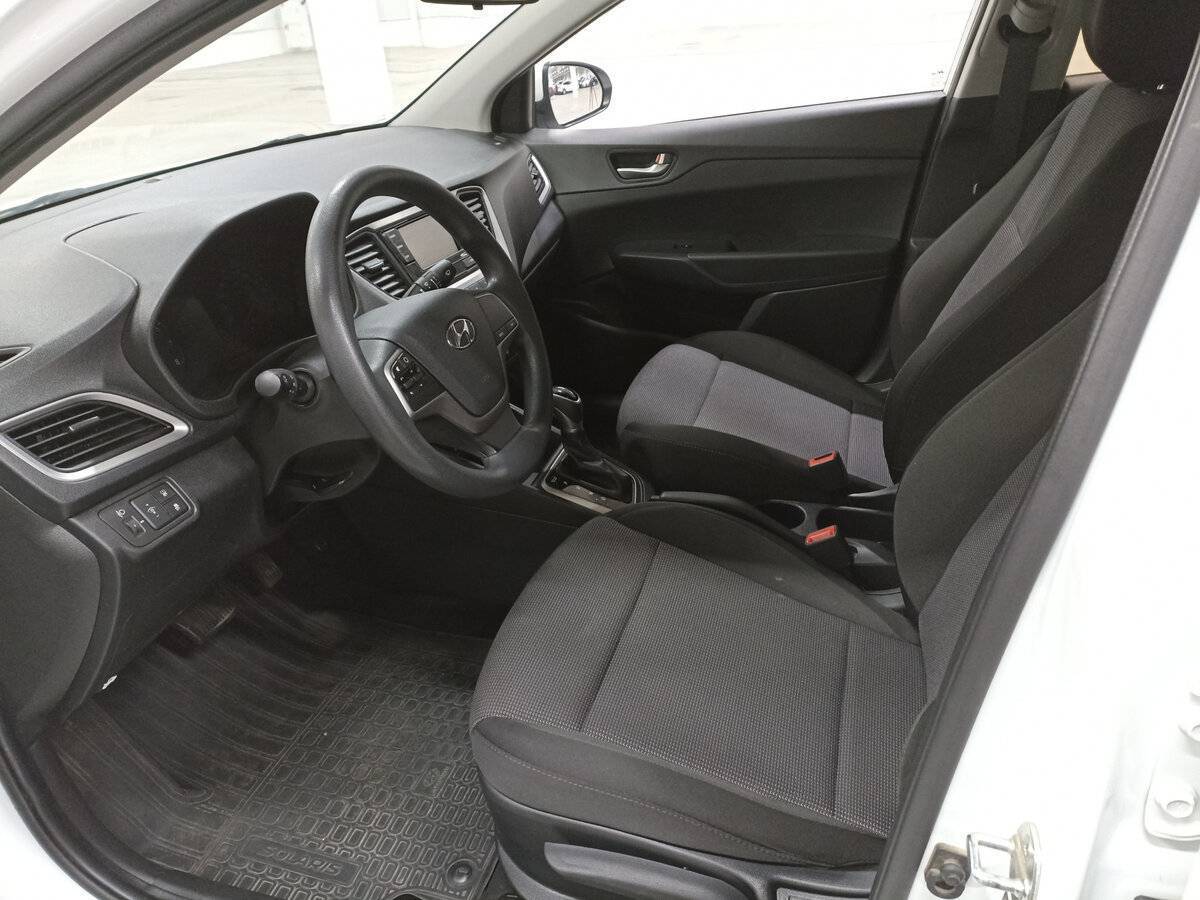 Купить Hyundai Solaris с пробегом. Фото: #15