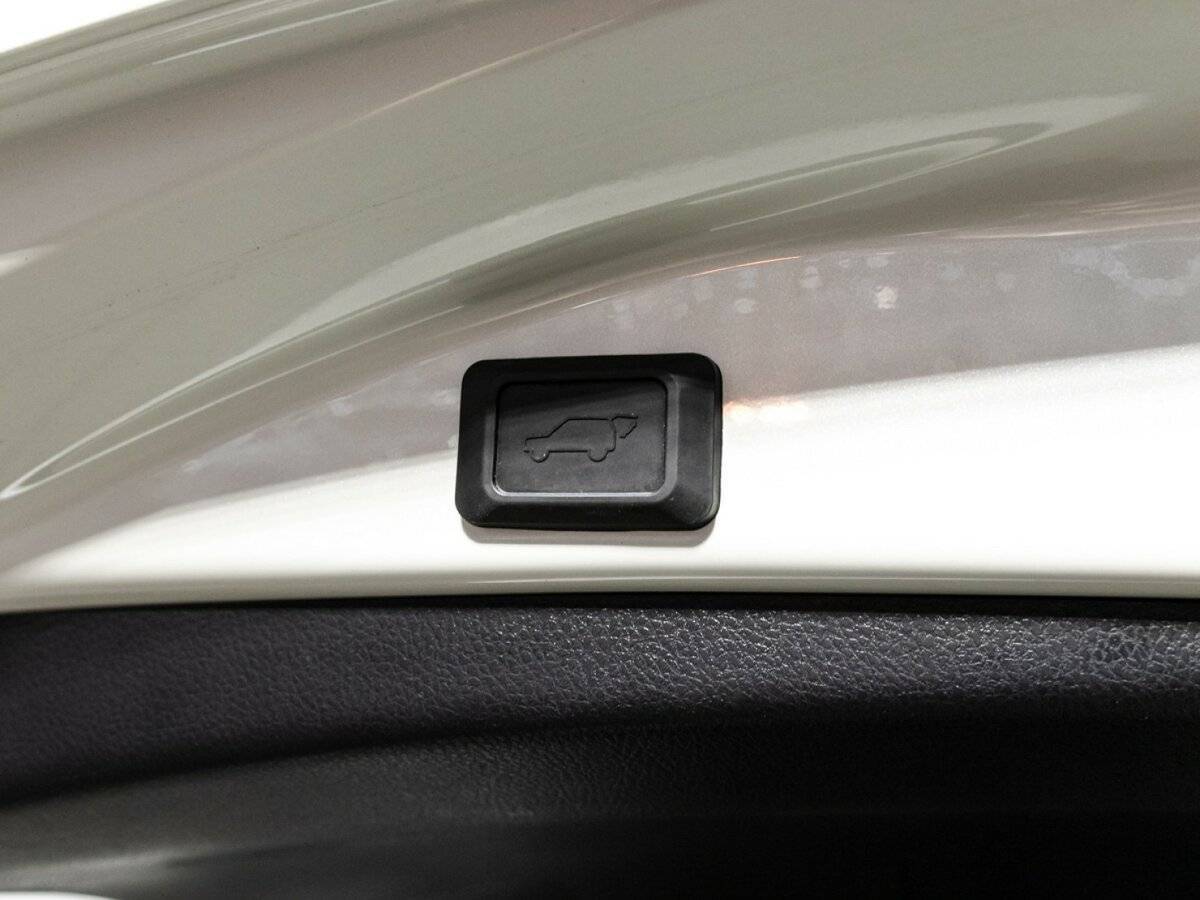 Купить Toyota RAV4 с пробегом. Фото: #15