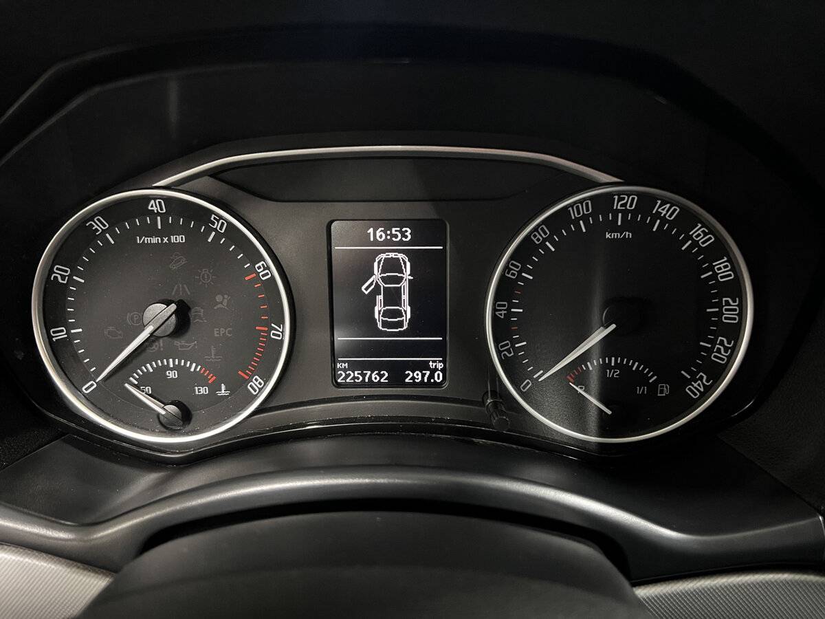 Купить Skoda Octavia с пробегом. Фото: #11