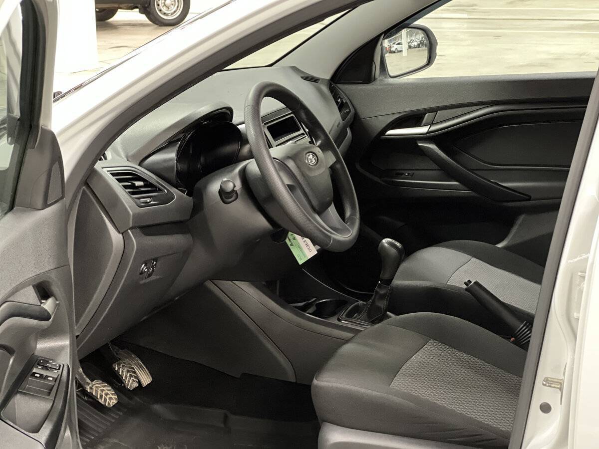 Купить Lada (ВАЗ) Vesta с пробегом. Фото: #15