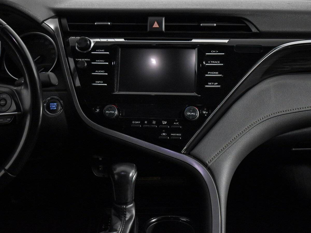 Купить Toyota Camry с пробегом. Фото: #12