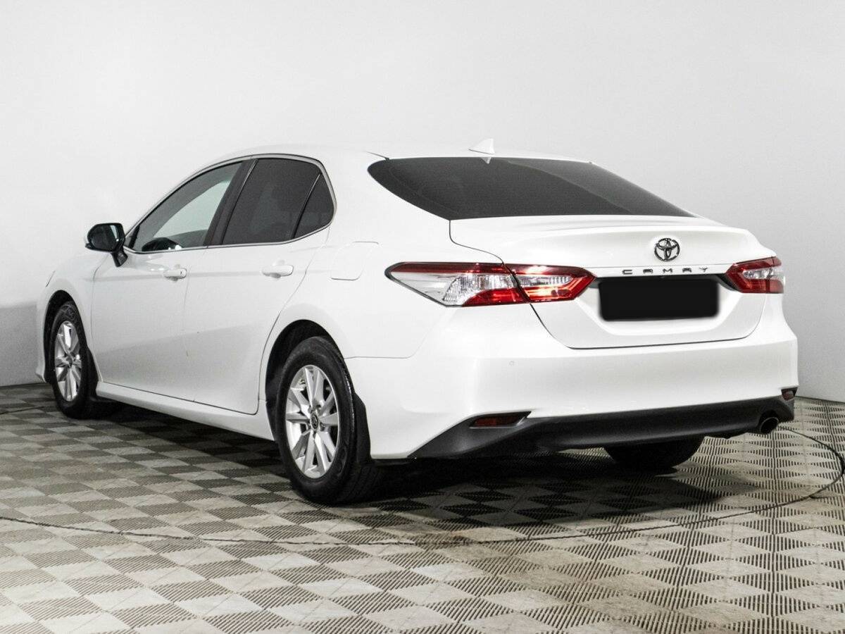 Купить Toyota Camry с пробегом. Фото: #6