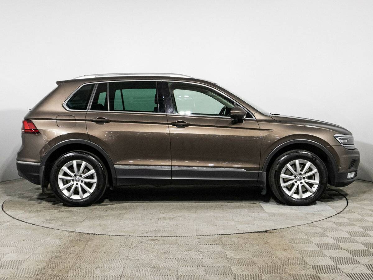 Купить Volkswagen Tiguan с пробегом. Фото: #3
