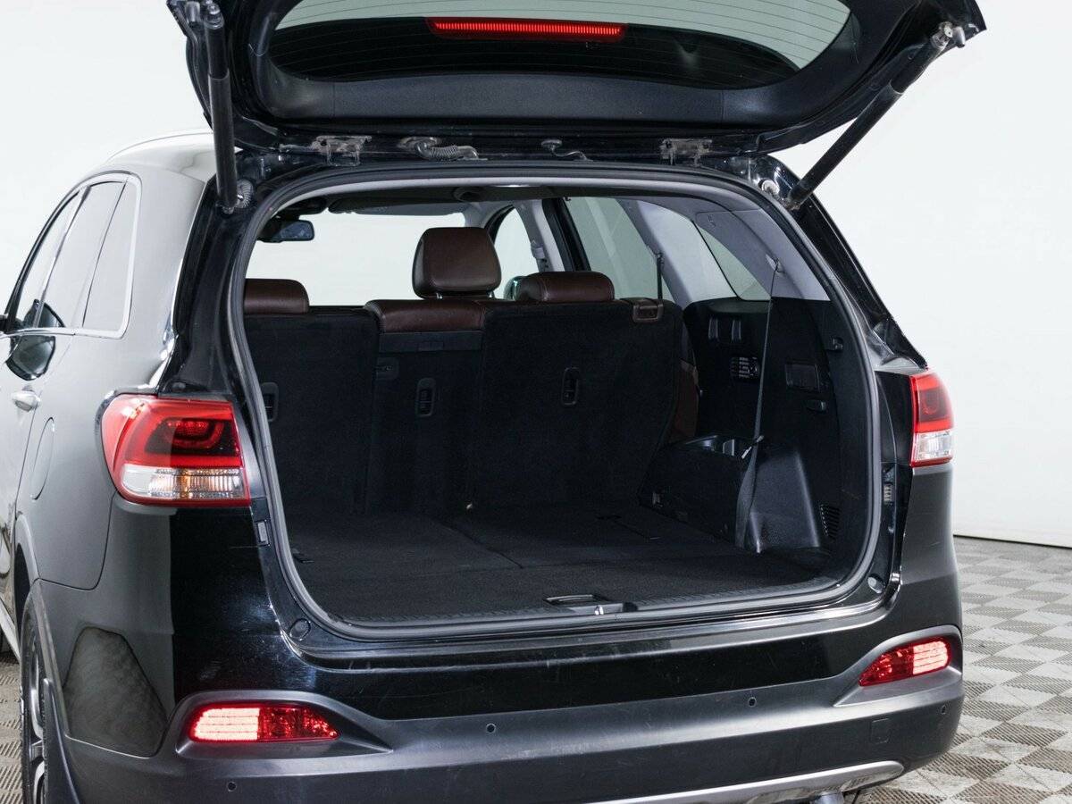 Купить Kia Sorento с пробегом. Фото: #8