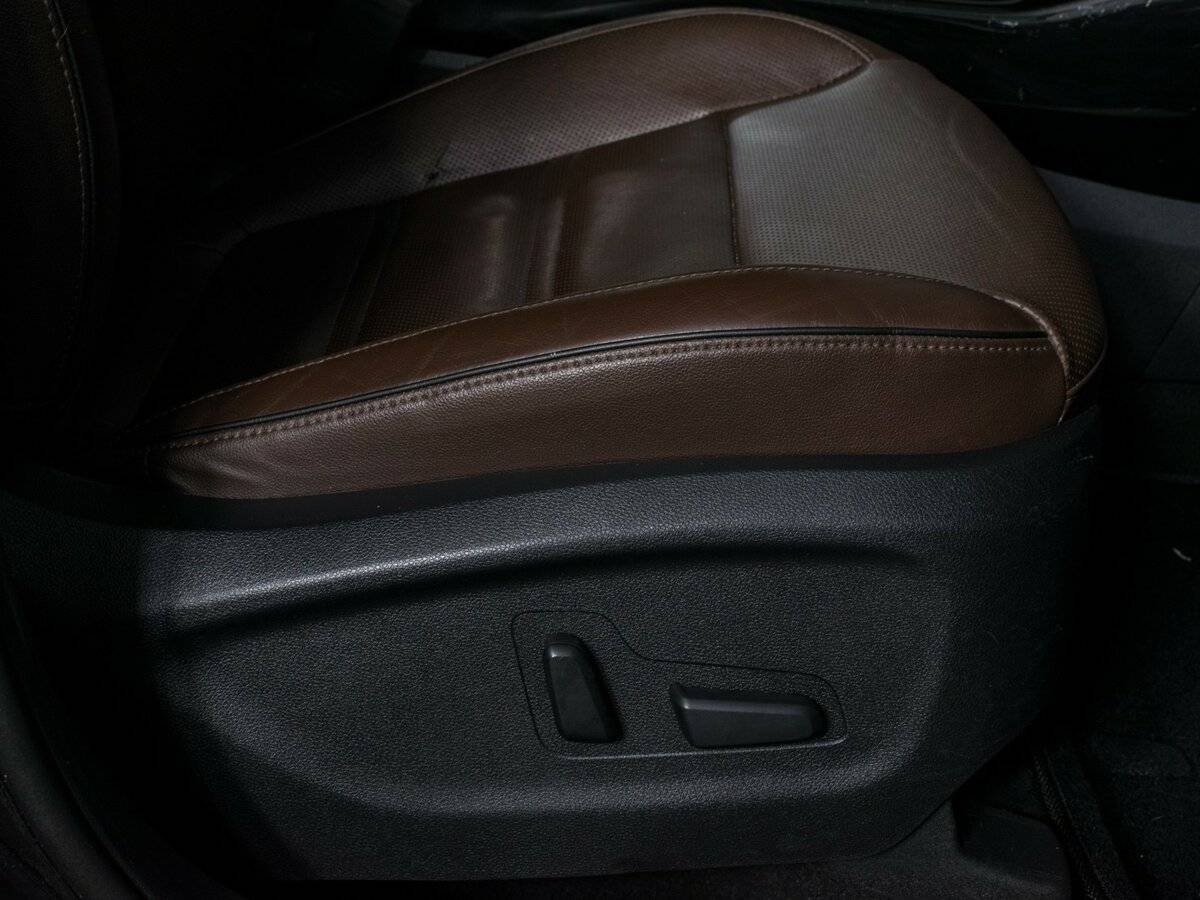 Купить Kia Sorento с пробегом. Фото: #17