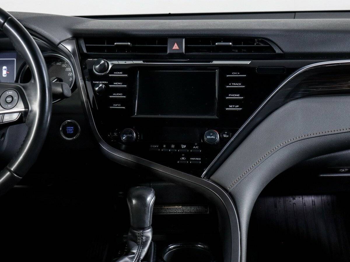 Купить Toyota Camry с пробегом. Фото: #10