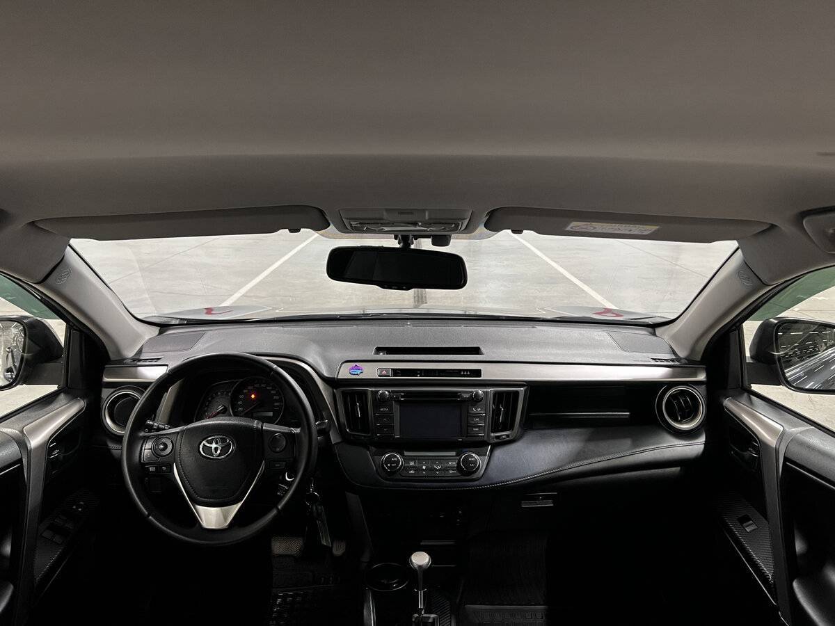 Купить Toyota RAV4 с пробегом. Фото: #13