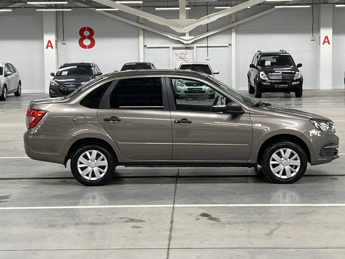 Купить Lada (ВАЗ) Granta с пробегом. Фото: #3