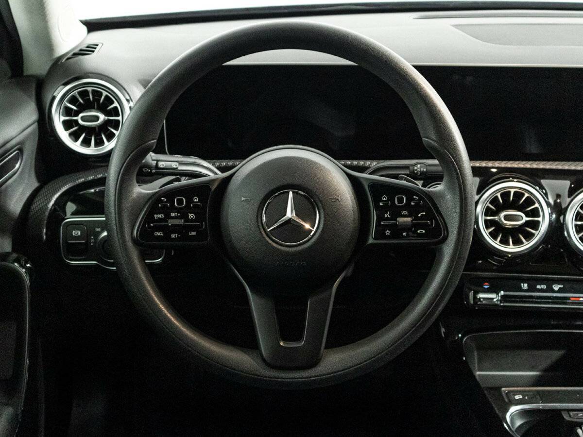 Купить Mercedes-Benz A-Класс с пробегом. Фото: #17