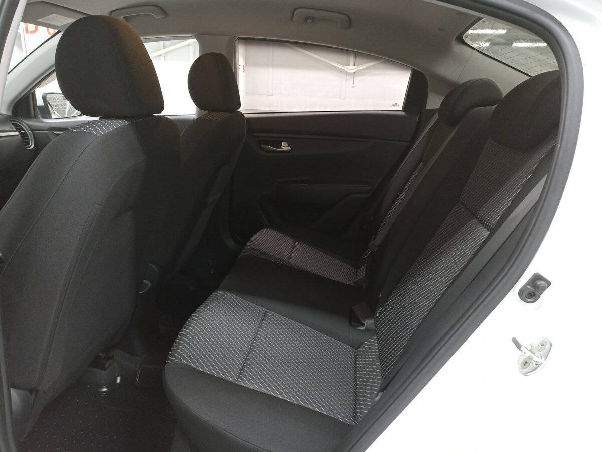 Купить Kia Rio с пробегом. Фото: #11