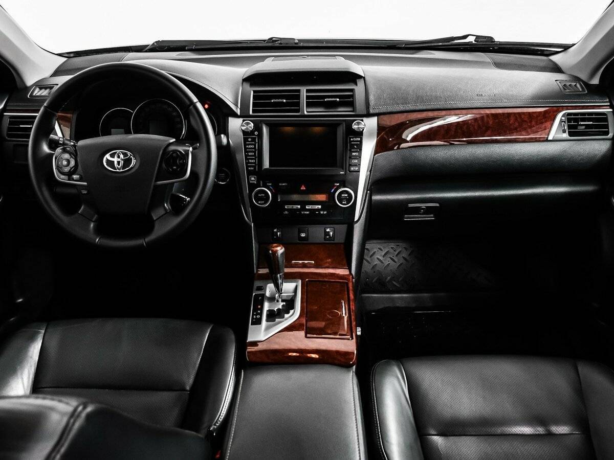 Купить Toyota Camry с пробегом. Фото: #10