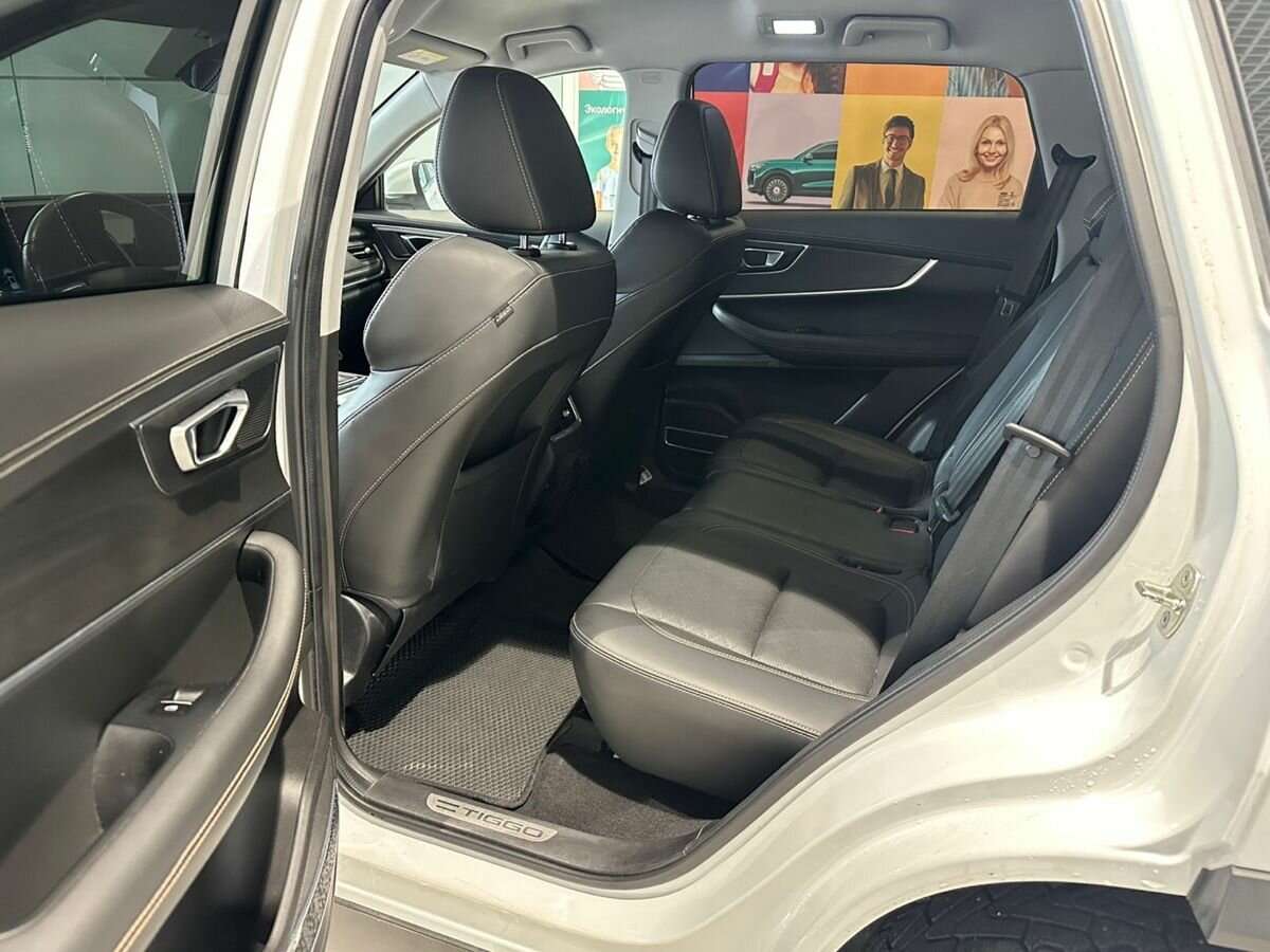 Купить Chery Tiggo 8 с пробегом. Фото: #10