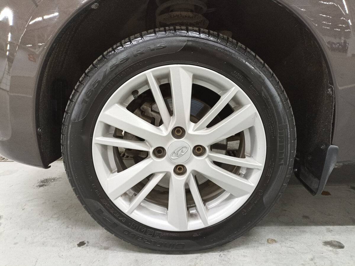 Купить Lada (ВАЗ) Granta с пробегом. Фото: #17