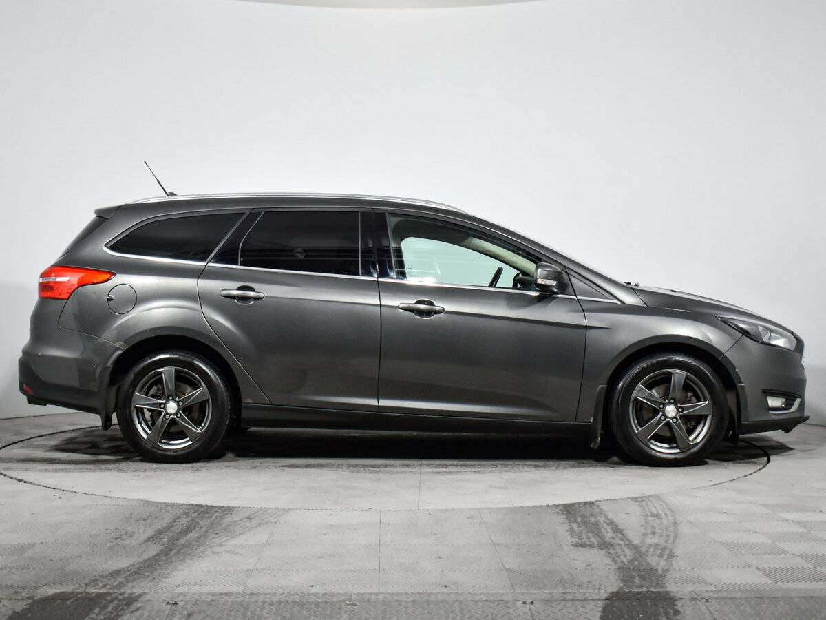 Купить Ford Focus с пробегом. Фото: #3