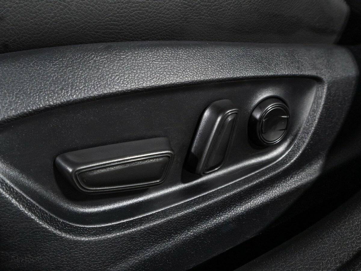 Купить Toyota Camry с пробегом. Фото: #14