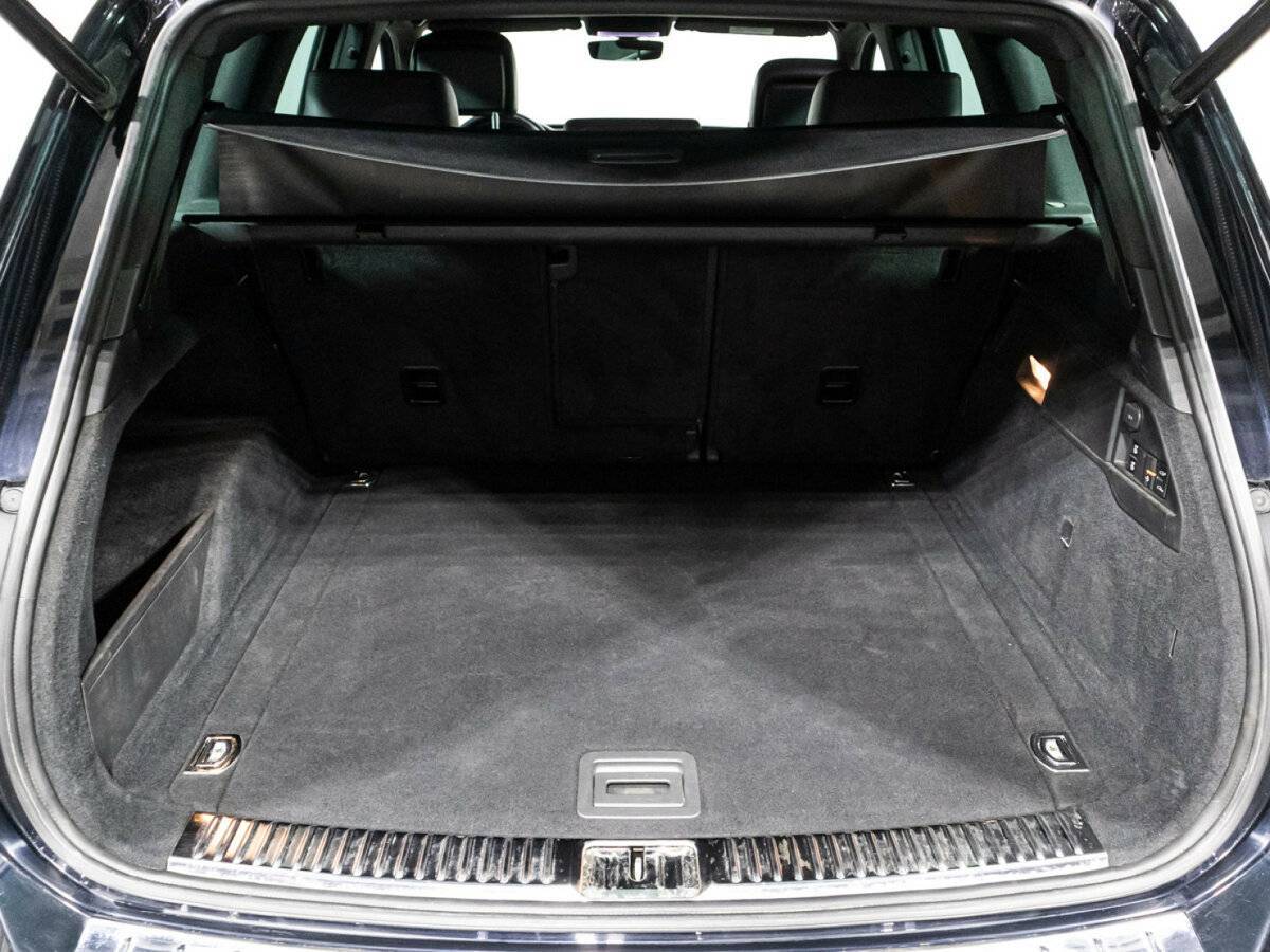 Купить Volkswagen Touareg с пробегом. Фото: #14