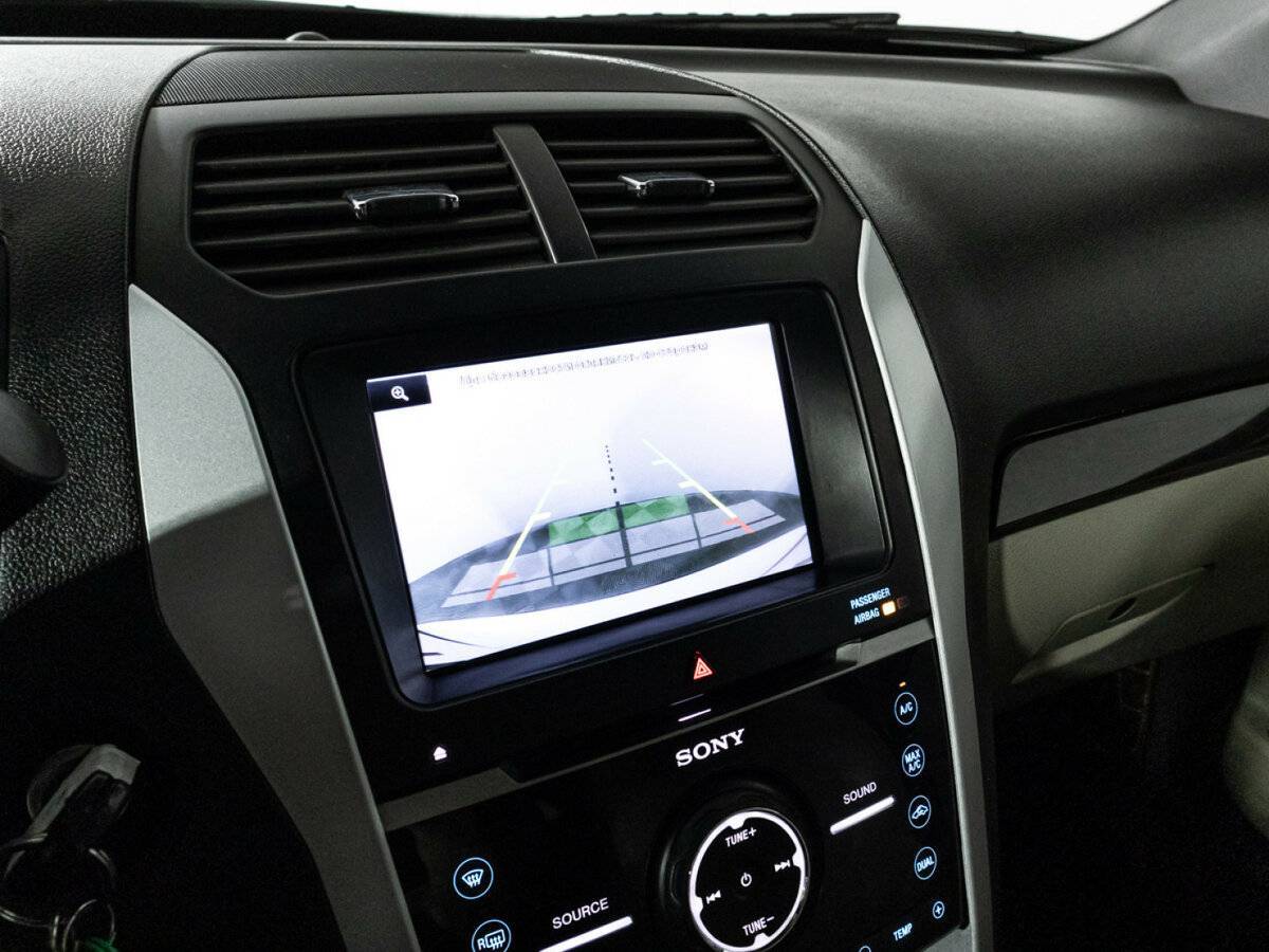 Купить Ford Explorer с пробегом. Фото: #16