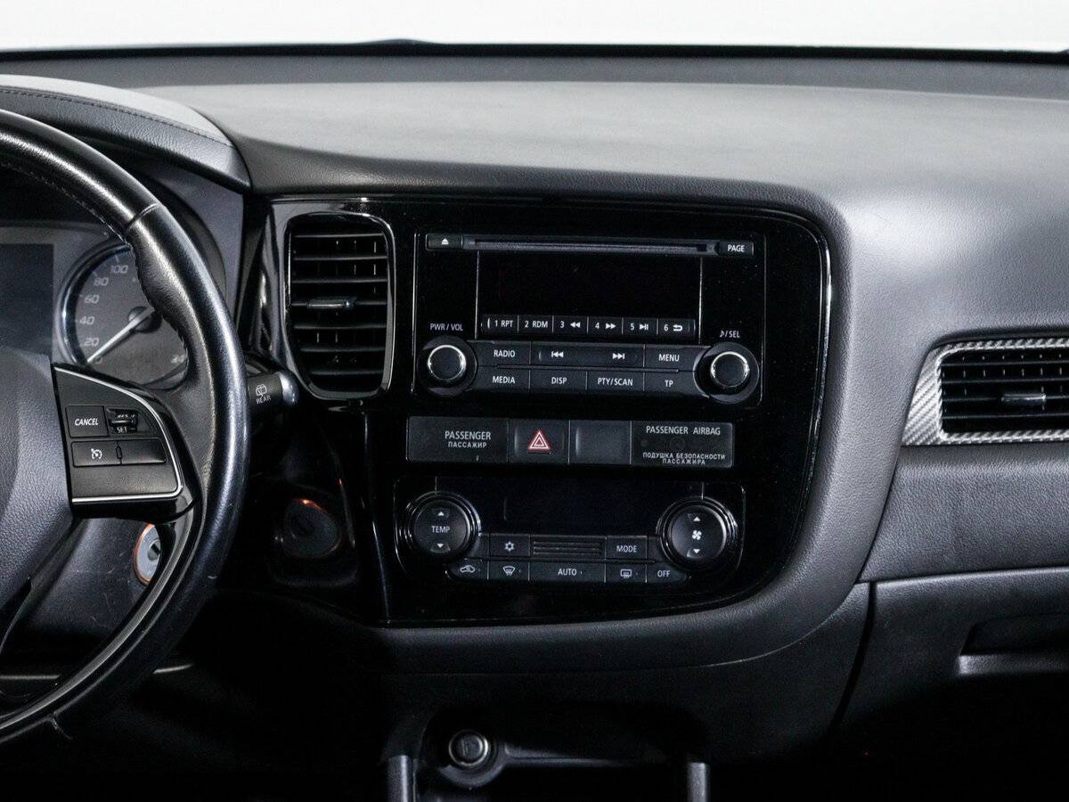 Купить Mitsubishi Outlander с пробегом. Фото: #9