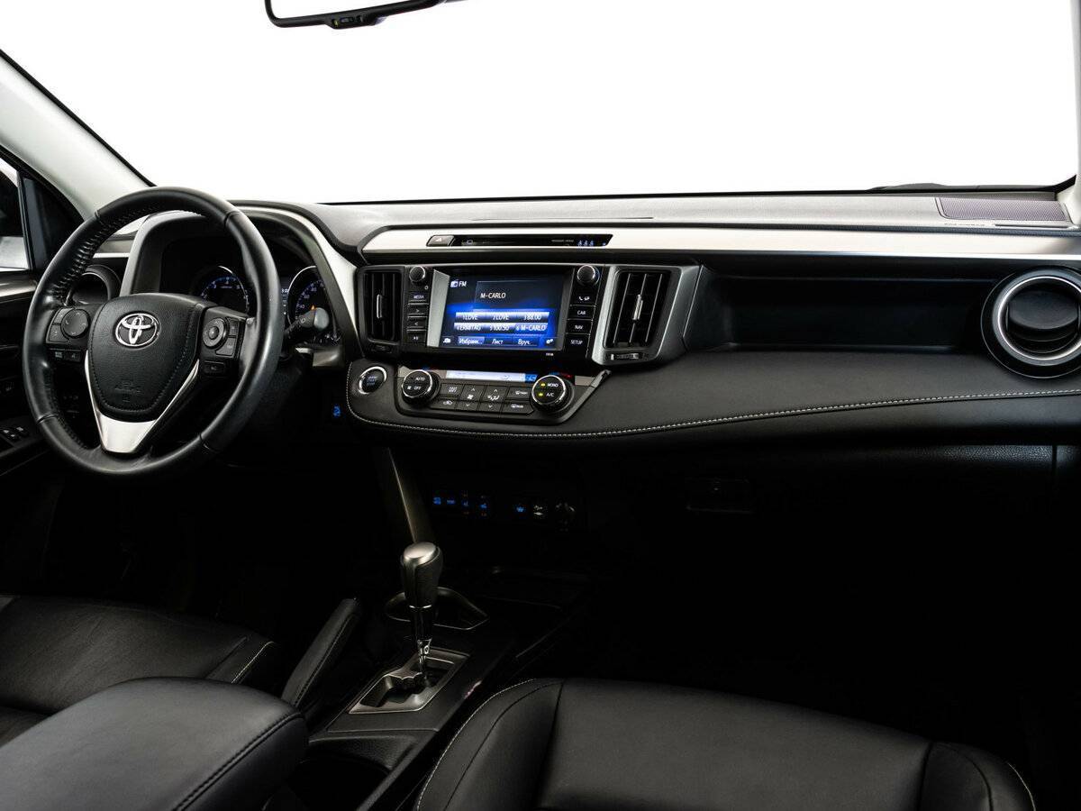 Купить Toyota RAV4 с пробегом. Фото: #6