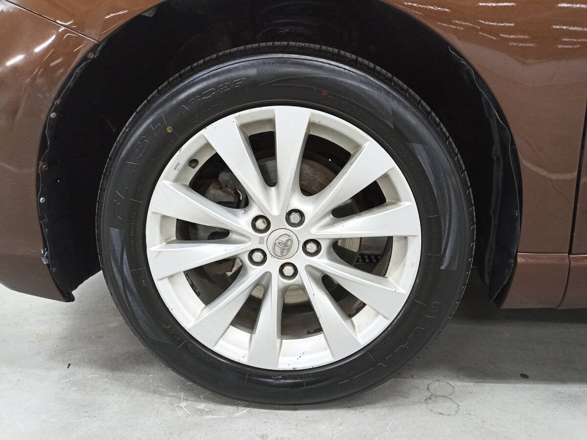 Купить Toyota Venza с пробегом. Фото: #17